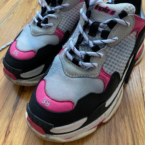 Sneakers - Picture 6 of 6